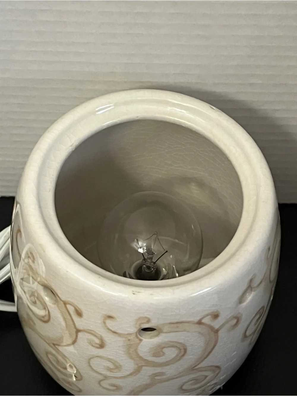 Cappuccino Swirl Barrista Scentzy Warmer in Cream